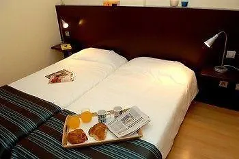 公寓 梅普康缇瑞斯公寓酒店 *